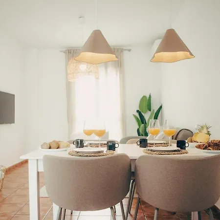 Apartamento Azure Beachside - 50m From The *